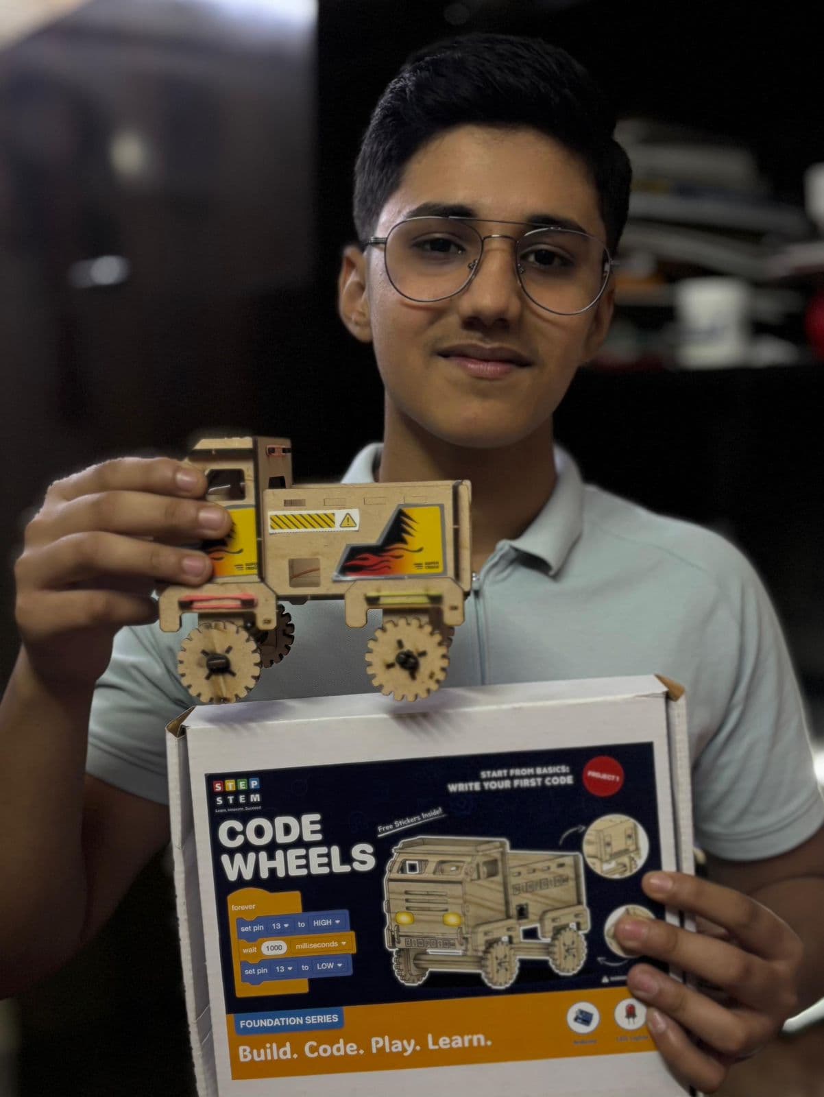 Taresh Yadav presenting his project